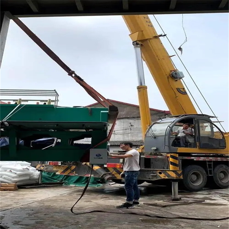 任城吊风力发电机的吊车大概多少钱