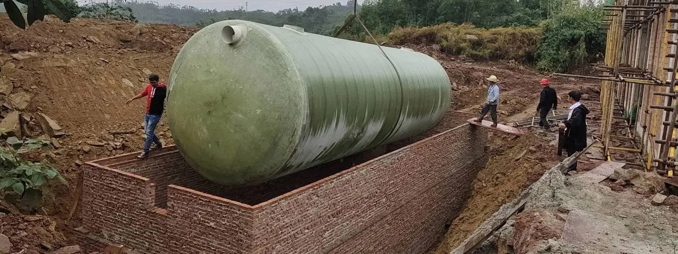 任城化粪池吊装