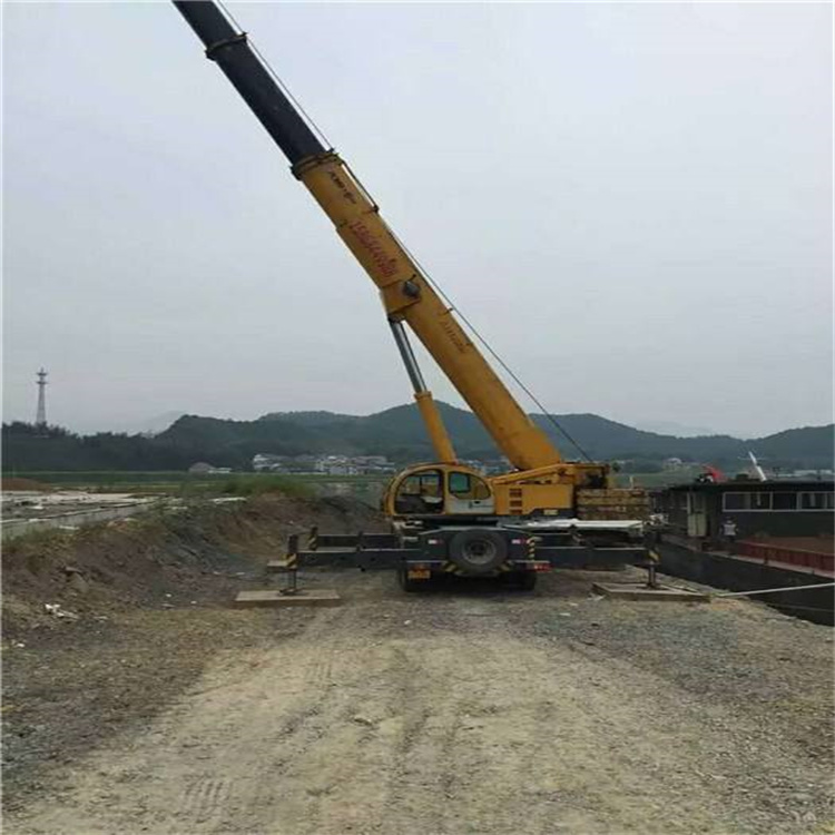 任城重型吊车租赁费用